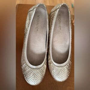 Vionic Anita Woven Gold Slip-on Ballet Flats Arch Support Comfort, Work, Travel